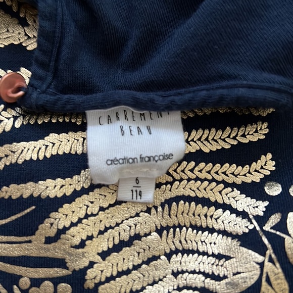 Girls navy with gold design long sleeve shirt. Size 6/114 cm - Picture 2 of 5